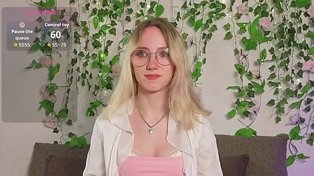 EmmaNovak online show from March 2026 11:05:01 PM