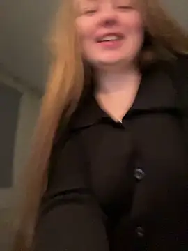 DeniMilkyyyyy online show from March 2026 10:44:01 PM