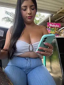 Snapshot of Isaa-Sweet chatting on May 2026 04:36:01 PM Isaa-Sweet online show from May 2026 04:36:01 PM