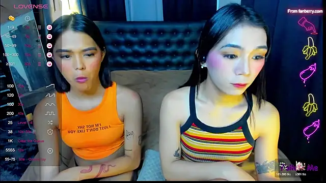 Snapshot of bellamoonlightX chatting on May 2026 11:18:01 AM bellamoonlightX online show from May 2026 11:18:01 AM