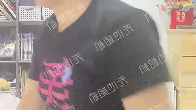 Snapshot of Eve-o chatting on November 2025 07:58:01 AM Eve-o online show from November 2025 07:58:01 AM