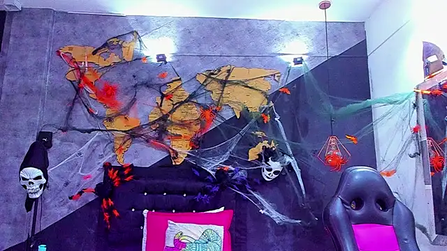 Maiam  Rossi online show from November 2025 12:27:02 PM