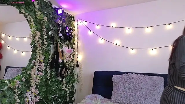 MiaVelvetDoll online show from January 2026 02:33:01 PM