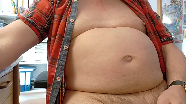Snapshot of circus_bear@xh chatting on June 2026 03:45:02 PM circus bearxh online show from June 2026 03:45:02 PM