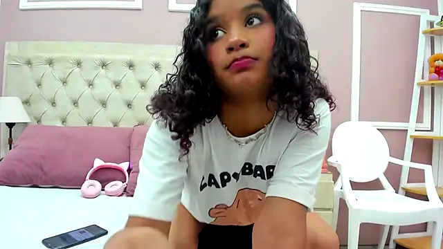 merlyaluna online show from September 2025 09:17:02 PM