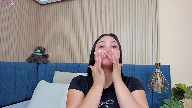 angel ponce online show from November 2025 07:12:01 PM