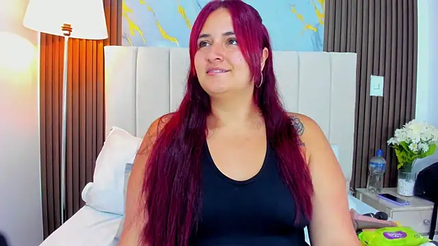 Snapshot of Victoria_Guzman chatting on April 2026 03:21:01 PM Victoria Guzman online show from April 2026 03:21:01 PM