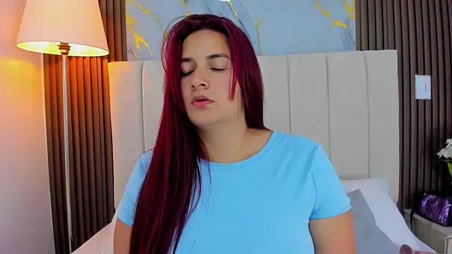 Snapshot of Victoria_Guzman chatting on May 2026 03:29:01 PM Victoria Guzman online show from May 2026 03:29:01 PM