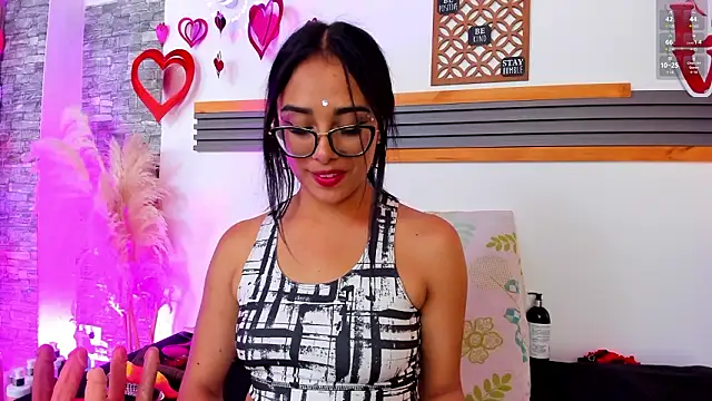 Snapshot of Sarita__love chatting on February 2026 02:08:01 AM Sarita love online show from February 2026 02:08:01 AM