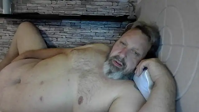 BigMan738xh online show from June 2026 10:33:01 PM