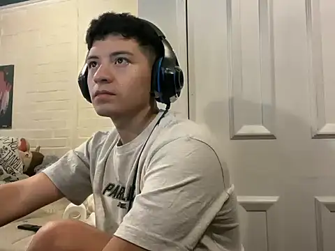 feeelipe2007 online show from September 2025 02:55:02 AM