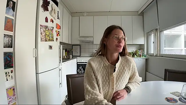 Scorpion Peach online show from September 2025 01:15:01 PM