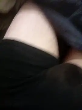 Snapshot of Couplefrsex chatting on October 2025 09:59:02 PM Couplefrsex online show from October 2025 09:59:02 PM