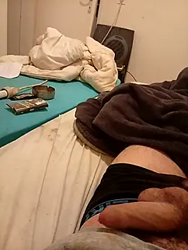 Snapshot of Couplefrsex chatting on November 2025 09:43:02 PM Couplefrsex online show from November 2025 09:43:02 PM