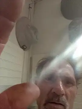 Southerngent1979 online show from October 2025 04:44:02 AM