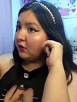 SoffiiCurvy online show from September 2025 05:29:01 AM