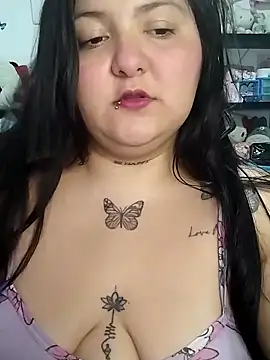 SoffiiCurvy online show from September 2025 03:30:01 AM