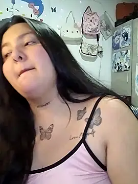 SoffiiCurvy online show from September 2025 04:29:01 AM