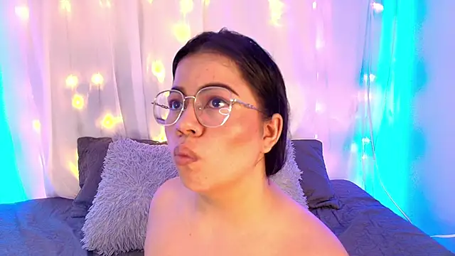 LilyRousee online show from November 2025 07:16:02 PM