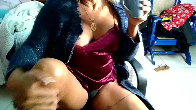 Snapshot of ju_muniz01 chatting on May 2026 10:10:01 AM ju muniz01 online show from May 2026 10:10:01 AM