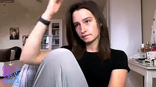 Snapshot of DarlineBrustera chatting on March 2026 02:11:02 PM DarlineBrustera online show from March 2026 02:11:02 PM