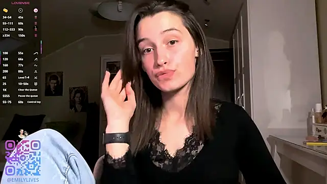 Snapshot of DarlineBrustera chatting on April 2026 04:19:02 PM DarlineBrustera online show from April 2026 04:19:02 PM