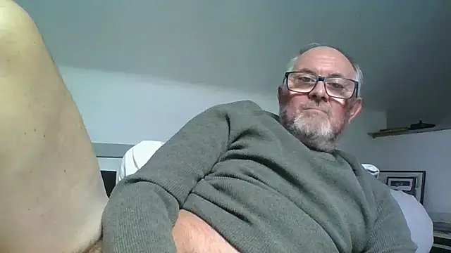 Snapshot of naughtygrandad1 chatting on February 2026 01:53:02 PM naughtygrandad1 online show from February 2026 01:53:02 PM
