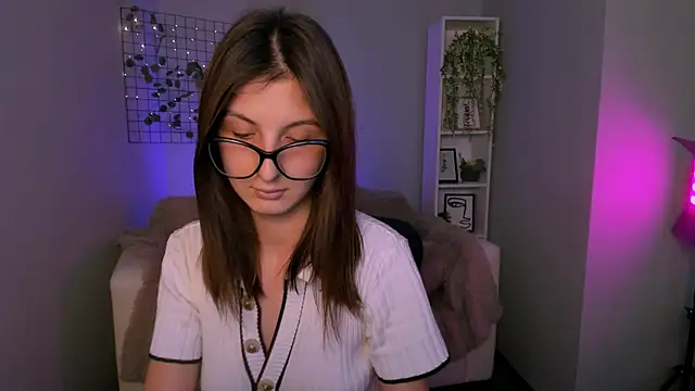 laisy flay online show from September 2025 04:18:01 PM