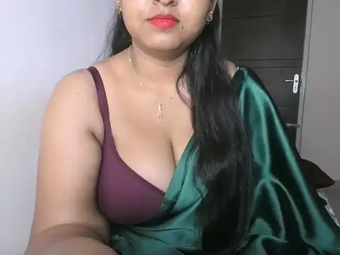 Snapshot of its_me_Rashmi chatting on September 2025 05:27:02 PM its me Rashmi online show from September 2025 05:27:02 PM