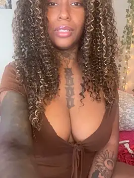 MistiSavannah online show from May 2026 02:55:01 PM
