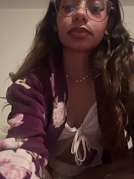 Snapshot of FadaPerigosa chatting on May 2026 02:07:02 AM FadaPerigosa online show from May 2026 02:07:02 AM