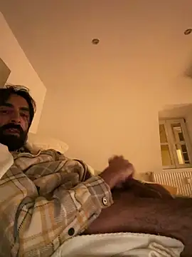 SergioGarcia93 online show from October 2025 09:34:01 PM