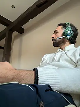 SergioGarcia93 online show from November 2025 03:23:01 PM