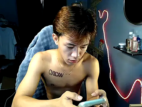 Snapshot of naughtyboyloy_0 chatting on July 2026 02:32:01 AM naughtyboyloy 0 online show from July 2026 02:32:01 AM