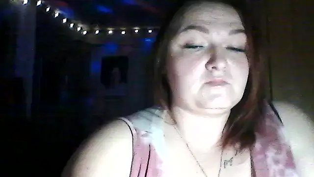 AngelQSky online show from November 2025 05:25:01 PM