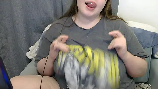 brattyprincessemma online show from February 2026 06:26:01 PM