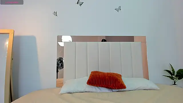 Doll Isa  online show from January 2026 06:35:01 PM