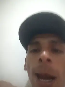 alex colombiano online show from October 2025 09:56:01 PM