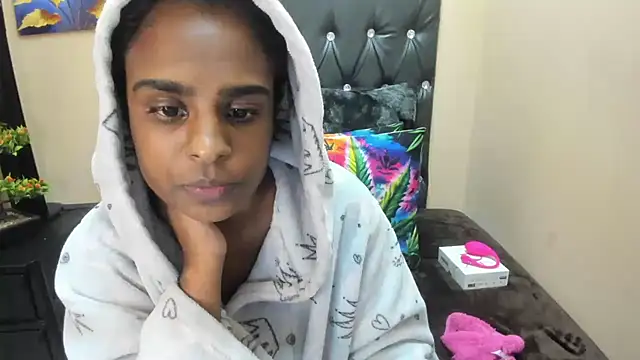 Snapshot of Toxicfantasy4u chatting on May 2026 06:14:01 PM Toxicfantasy4u online show from May 2026 06:14:01 PM