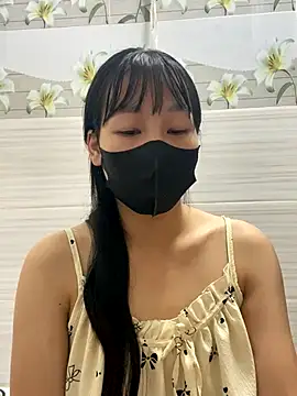 Snapshot of Meowwn chatting on October 2025 05:15:02 PM Meowwn online show from October 2025 05:15:02 PM