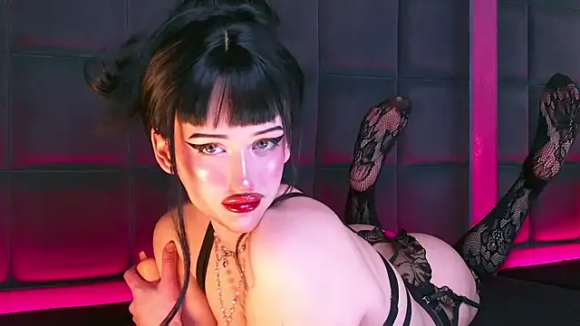 RoxyKyper online show from December 2025 03:43:01 PM