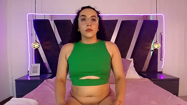 alehia cute online show from April 2026 09:04:02 PM