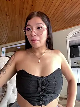 Maddy Piink online show from February 2026 08:58:01 PM