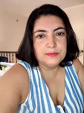 lina maria99 online show from September 2025 01:36:02 PM