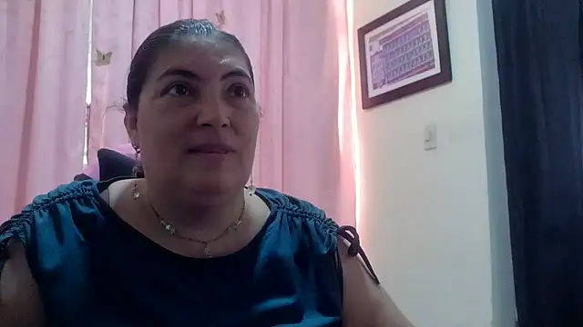 Snapshot of lina_maria99 chatting on May 2026 05:08:01 PM lina maria99 online show from May 2026 05:08:01 PM