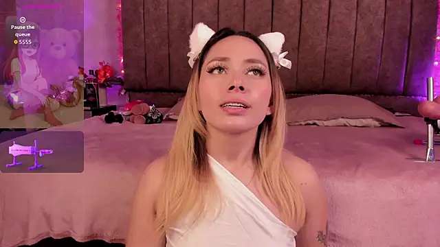 Snapshot of LanaMills_ chatting on July 2026 04:49:02 AM LanaMills online show from July 2026 04:49:02 AM