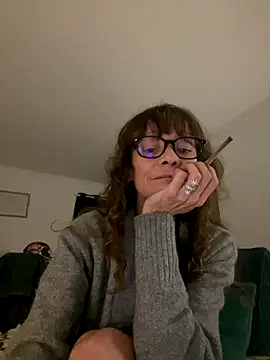 Chris06d22xh online show from October 2025 06:58:01 PM