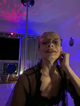 Chris06d22xh online show from July 2026 09:09:02 PM