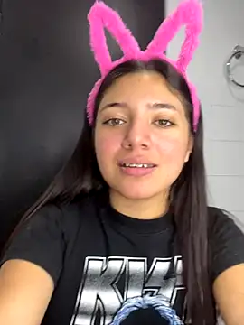 Snapshot of LisaGoddes chatting on September 2025 02:49:01 AM LisaGoddes online show from September 2025 02:49:01 AM