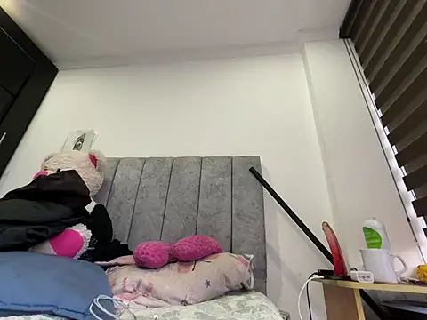 LisaGoddes online show from July 2026 10:58:01 PM